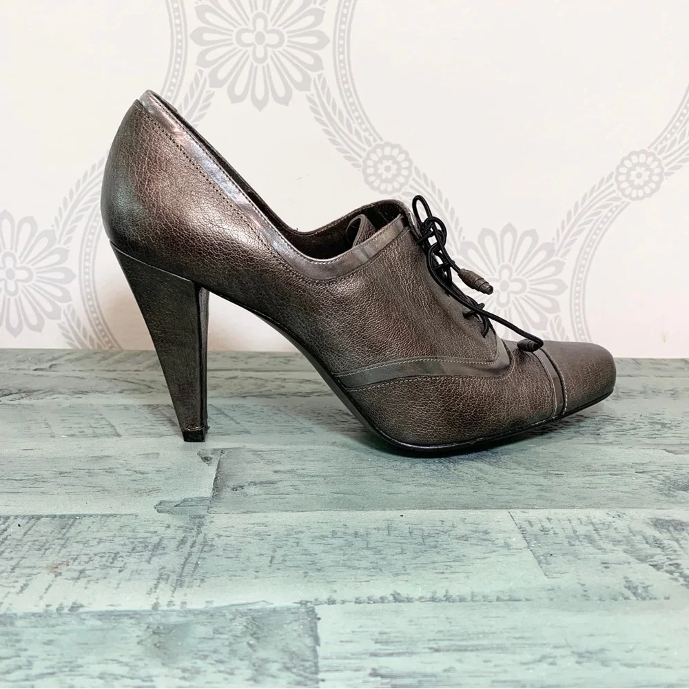 Stuart Weitzman Cavendish Shoes Bronze Tie Heels 8.5 - Picture 7 of 15